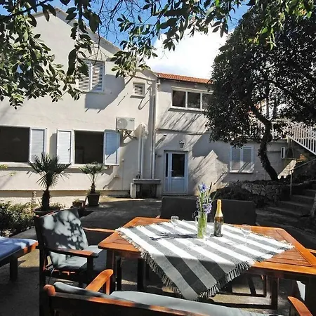 Апартаменты With Parking Space - 4732