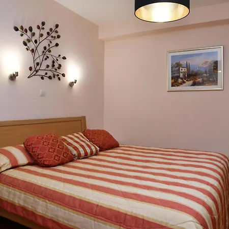 Апартаменты With Parking Space - 4732