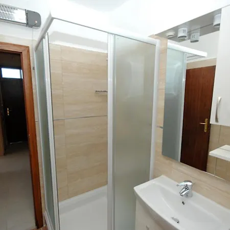 With Parking Space - 4732 Дубровник