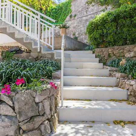 Apartmán With Parking Space - 4732 Dubrovník