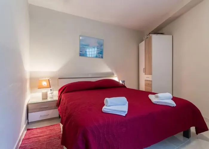 With Parking Space - 4732 Appartement