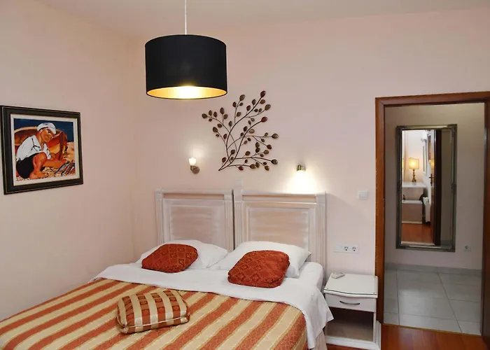 With Parking Space - 4732 Appartement *